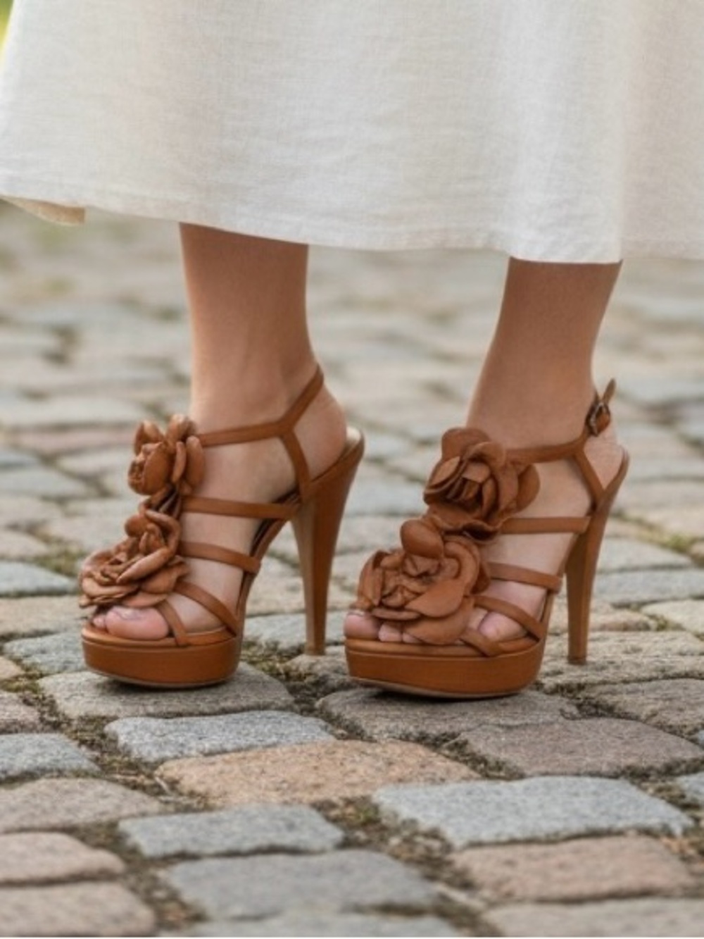 Valentino  platform cage sandal-oversized flowers Size 38
